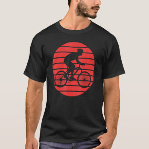T-shirt Fun Racing Cycliste Silhouette Sur Un Coucher De S