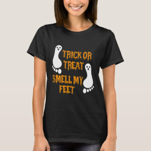 T-shirt Fun Trick Ou Treat Smell My Feed Halloween