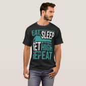 T-shirt Funny Arborist Get High Tree Chain saw space birth (Devant entier)