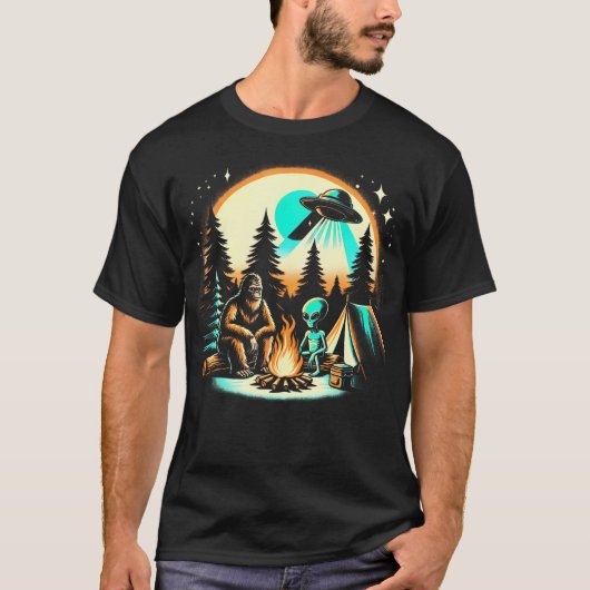 T-shirt Funny Bigfoot  Alien Ufo Camping Outdoor Adventure (Devant)