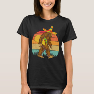 T-shirt Funny Bigfoot marcher avec le gros Taco