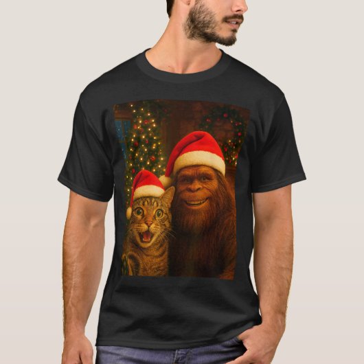 T-shirt Funny Cat Selfie With Bigfoot Christmas Sasquatch  (Devant)