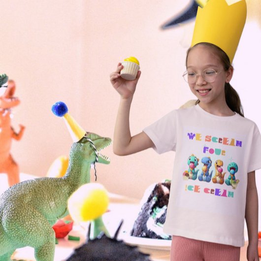 T-shirt Funny Dinosaur Cri Quatre glaces 4e anniversaire