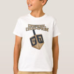 T-shirt Funny Dreidel Champion Hanoukka Family Fun<br><div class="desc">Montrez votre amour et votre passion pour Dreidel tout en célébrant Hanoukka avec la famille,  les amis et les voisins pendant les vacances. Un grand cadeau pour tous les amoureux de vacances amusant et joyeux</div>