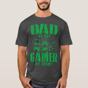 T-shirt Funny Fathers Day Dad By Day Gamer By Night Video 