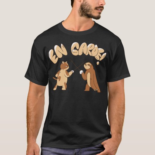 T-shirt Funny Fencing En Garde Sloth Cat Epee Sabre Sword  (Devant)