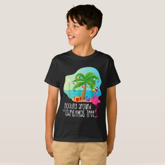 T-shirt Funny Flamingo Flocking Around The Christmas Tree (Devant entier)