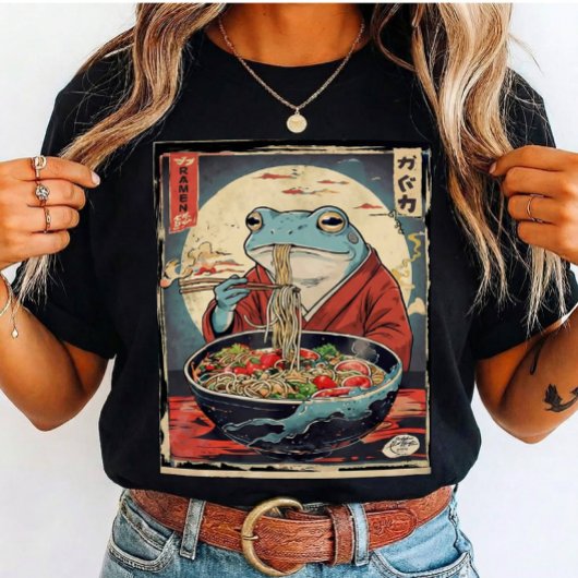 T-shirt Funny Frog Eating Noodles Japanese for Cute Gift 