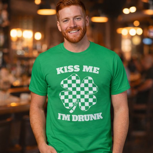 T-shirt Funny Kiss Me I'm Drunk St. Patrick's Day Shamrock