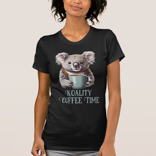 T-shirt Funny Koala Boire du café Texte modifiable (Devant)