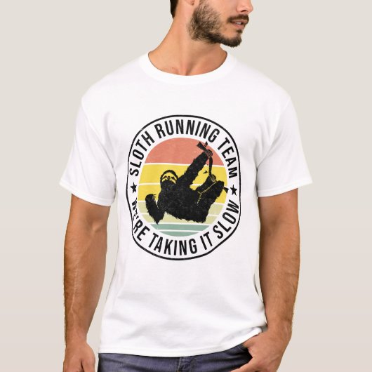 T-shirt Funny Slow Runner Lazy Sloth Running Team (Devant)