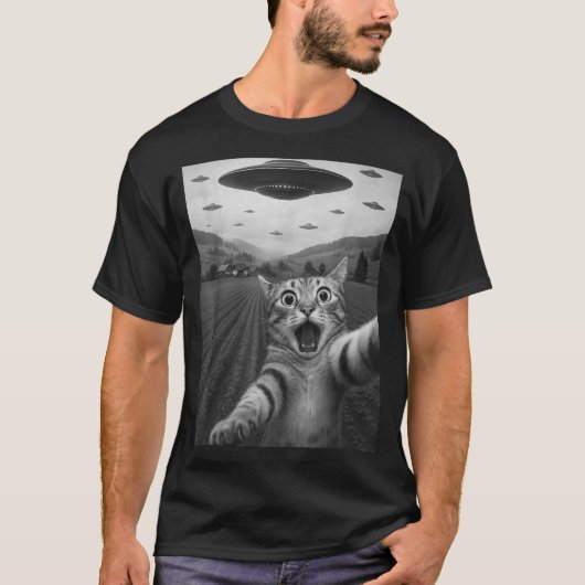 T-shirt Funny Surprised Ed Cat Selfie With Alien Ufo Cat U (Devant)