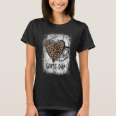 T-shirt game day with leopard heart football  mom bleached (Devant)