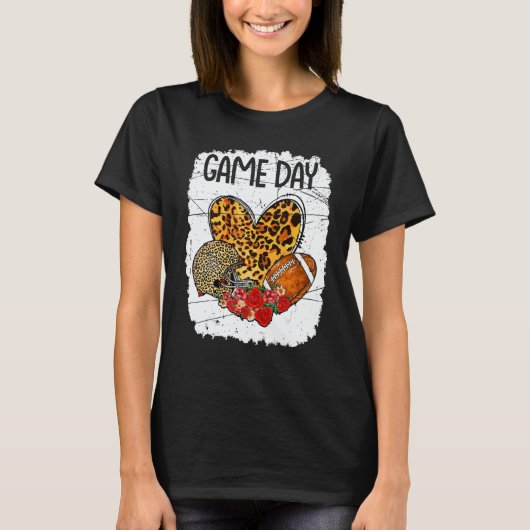 T-shirt Game Day With Leopard Heart Football  Mom Bleached (Devant)