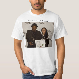 T-shirt "Garry et Carmen Moore sur le rouge le tapis "