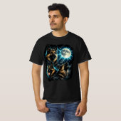 T-shirt German shepherd dog  howling at the moon (Devant entier)