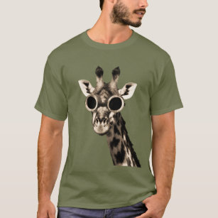 T-shirt Girafe avec des lunettes de lunettes de soleil de
