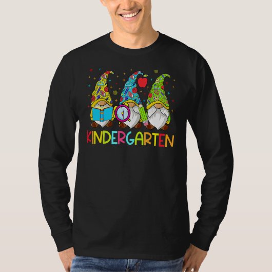 T-shirt Gnomes Équipe de maternelle Enseignant de première (Devant)