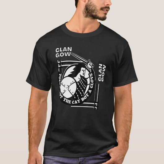T-shirt Gow Clan Gaelic Motto Swordsman (Devant)