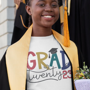 T-shirt Grad 2024 audacieuse graduation colorée