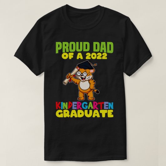 T-shirt Graduation Fier Papa 2022 Maternelle 2 Diplôme (Design devant)