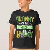T-shirt Grammy Of The Birthday Boy Tractors Farm Trucks Fa (Devant)