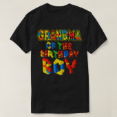 T-shirt Grand-mère de l'édifice des garçons d'anniversaire (Design devant)
