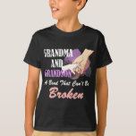 T-shirt Grand-mère et grand-fils, une obligation qui ne pe<br><div class="desc">Grand-mère et grand-fils,  une obligation qui ne peut être rompue</div>