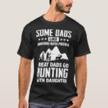 T-shirt Grand Papa Va Chasser Avec Fille Père Jour Cadeau<br><div class="desc">Grand Papa Va Chasser Avec La Fille Cadeau Fête Du Père.</div>