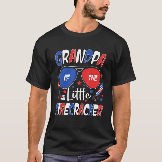 T-shirt Grand-père de The Little Firecracker 4th of July B (Devant)