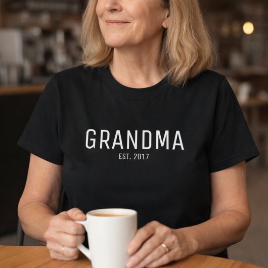 T-shirt Grandma Established Gift