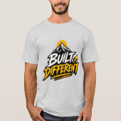 T-shirt Graphique de montagne construit différemment (Devant)