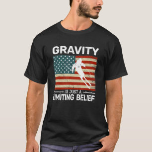 T-shirt Gravity is just a Limiting US Flag snow ski