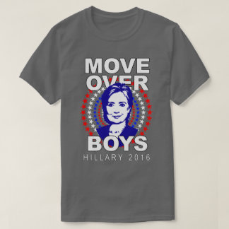 T-shirt gris au-dessus de garçons de Hillary