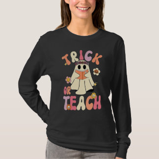 T-shirt Groovy Halloween Trick or Teach Retro Floral Ghost