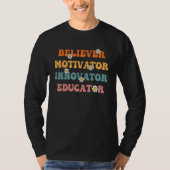 T-shirt Groovy Retro Believer Motivator Innovator Educator (Devant)