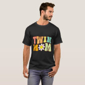 T-shirt Groovy Twin Mama Funny Mother's Day For New Mom Of (Devant entier)