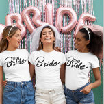 T-shirt Groupe Bachelorette Bridesmaids<br><div class="desc">Vous recherchez un cadeau unique et personnalisé pour votre prochain mariage ? Ne cherchez pas plus loin que nos chemises personnalisées avant et arrière de l'équipe d'épouses ! Ces chemises sont parfaites pour la future mariée ou l'une de ses demoiselles d'honneur. Non seulement ils font de grands cadeaux, mais ils...</div>