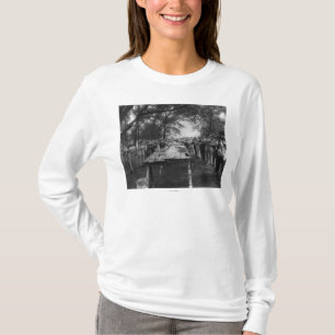 T-shirt Groupe mangeant de grands morceaux de pastèque