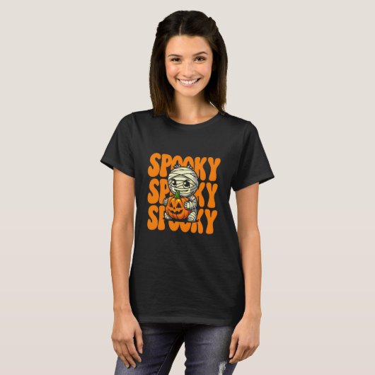 T-shirt Halloween éffrayant Mummy Hugging Citrouille (Devant entier)