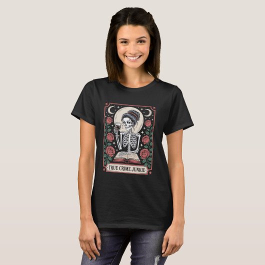 T-shirt Halloween True Crime Junkie Tarot Card (Devant entier)