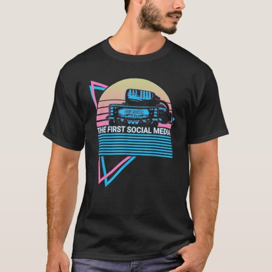 T-shirt Ham Radio Retro Radio Operator The First Social Me (Devant)