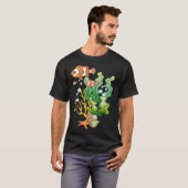 T-shirt Hand drawn tropical fish on a coral reef (Devant entier)