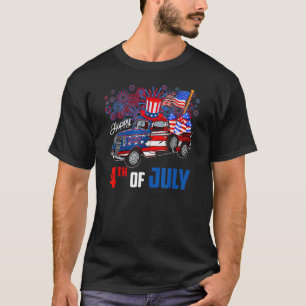 T-shirt Happy 4 juillet ramassage portant le drapeau améri