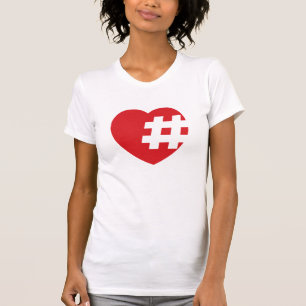 T-shirt hashtag dans un coeur