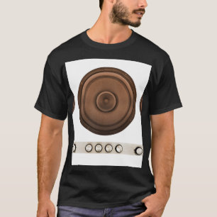T-shirt Haut-parleurs rétro : brun, blanc isolé.