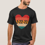 T-shirt Heart Retro Happy Twosday 2022 Février 2022 - (Devant)