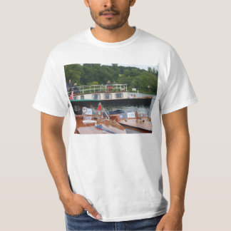 T-shirt Henley sur la régate classique 1 de bateau de la
