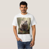 T-shirt "Hidden in the Bush : An Aussie Wombat in the Wild (Devant entier)