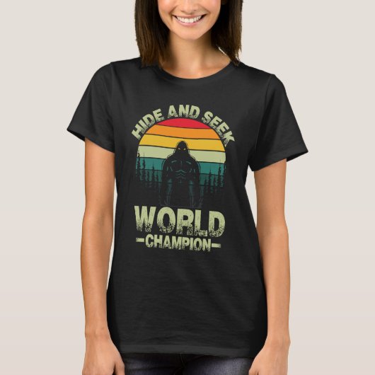T-shirt Hide and seek world champion wilderness & adventur (Devant)